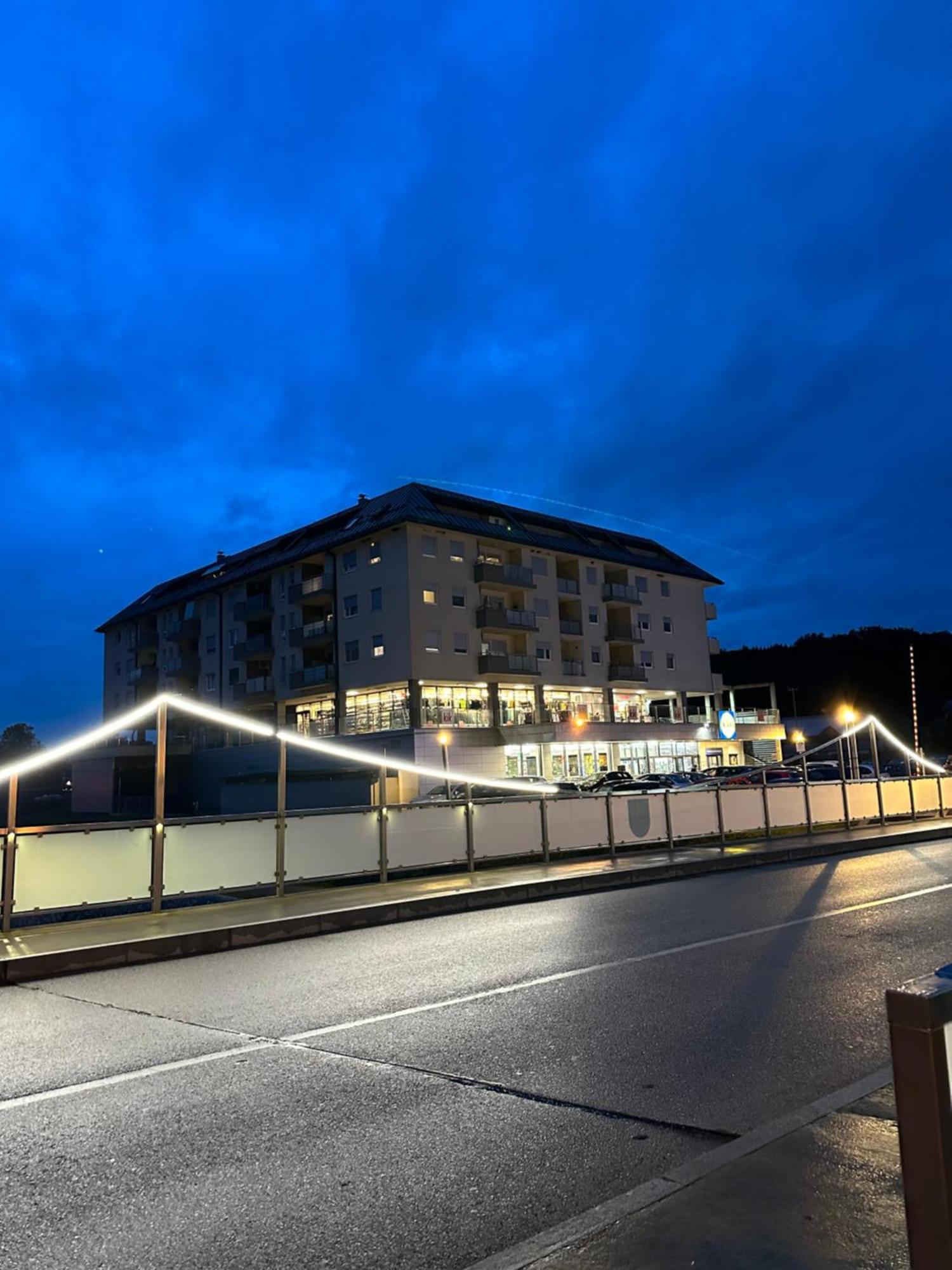 Apartman Eva, Moderan Stan U Srcu Zagorja Крапина Экстерьер фото